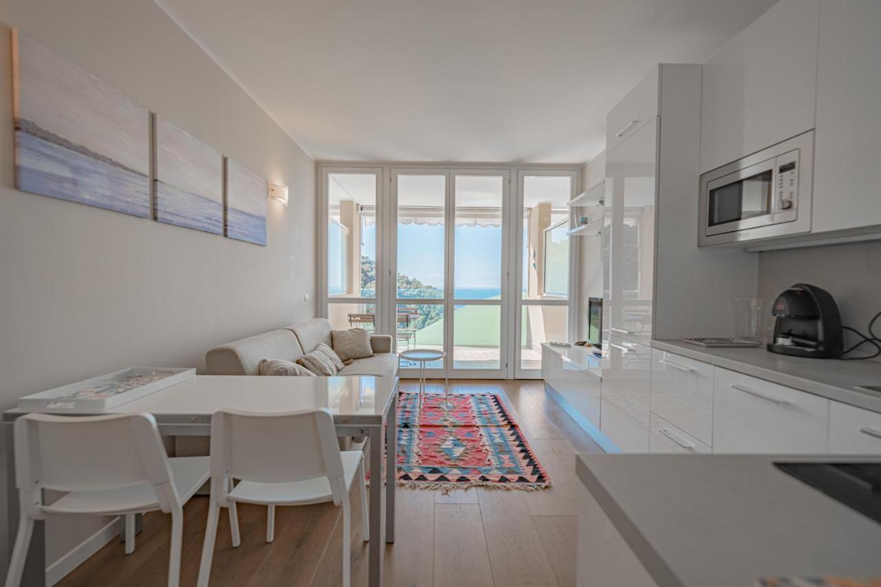 Appartamento Incantevole Con Piscina Vallecrosia Exteriör bild
